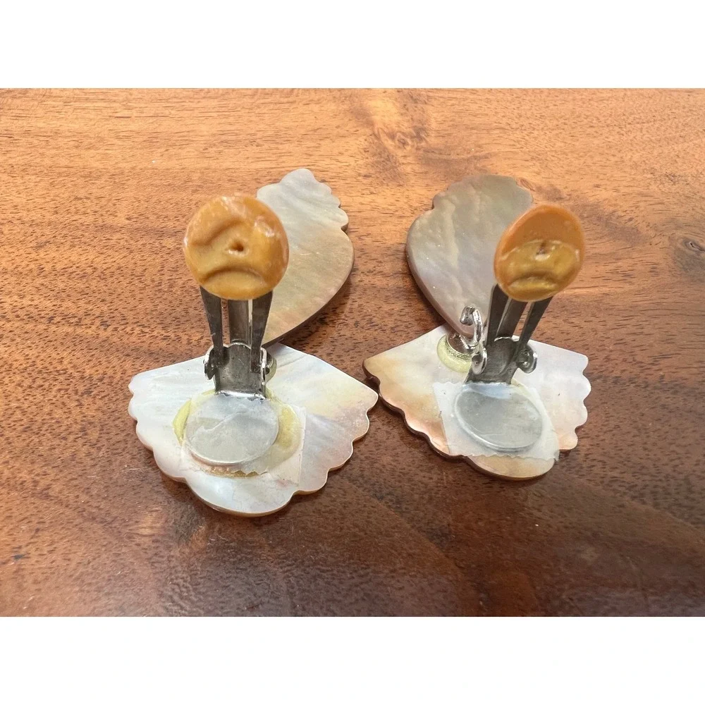 Vintage Shell Clip On Drop Earrings Brown Iridescent Carved Nautical Boho Dangle